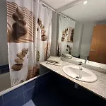 Bonito Vista Piscina Av-73 Росас